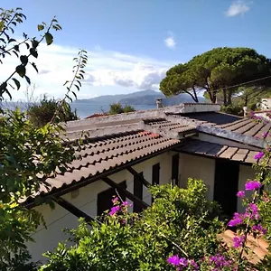 Beautiful Bilo For 2 Or 3 Pax Closed To The Innamorata , Palazzo (Livorno) Italia